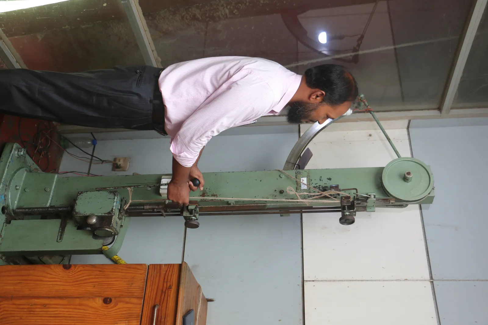 Jute yarn quality testing at Wahab Jute Mills, Bangladesh